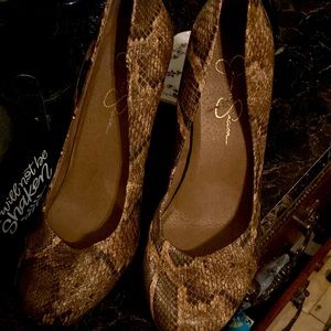 Jessica Simpson heels